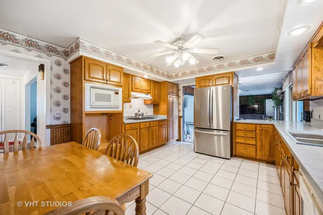 $375,000 | 1715 West Main Street, Sleepy Hollow, IL 60118