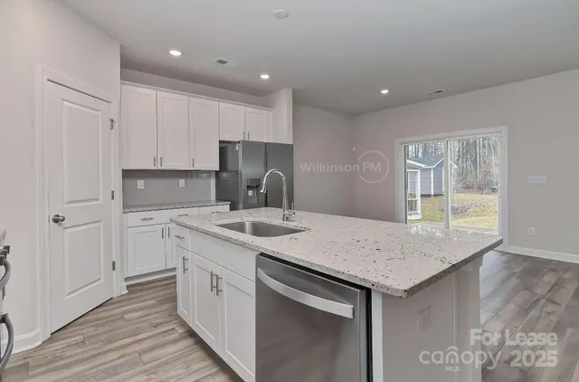 $2,800 | 4104 Armstrong Farm Drive, Belmont, NC 28012