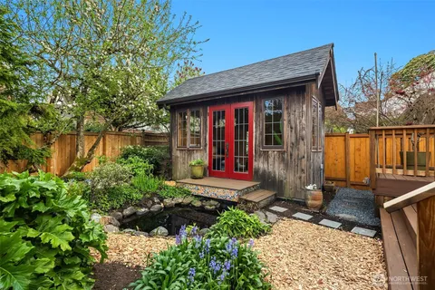 $1,750,000 | 6856 17th Avenue Northeast, Seattle, WA 98115