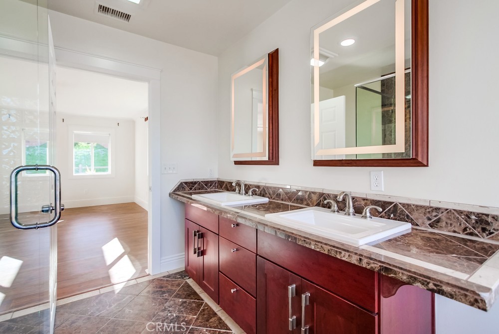 3927 Valle Del Sol Bonsall, CA 92003 - Photo 18 of 41