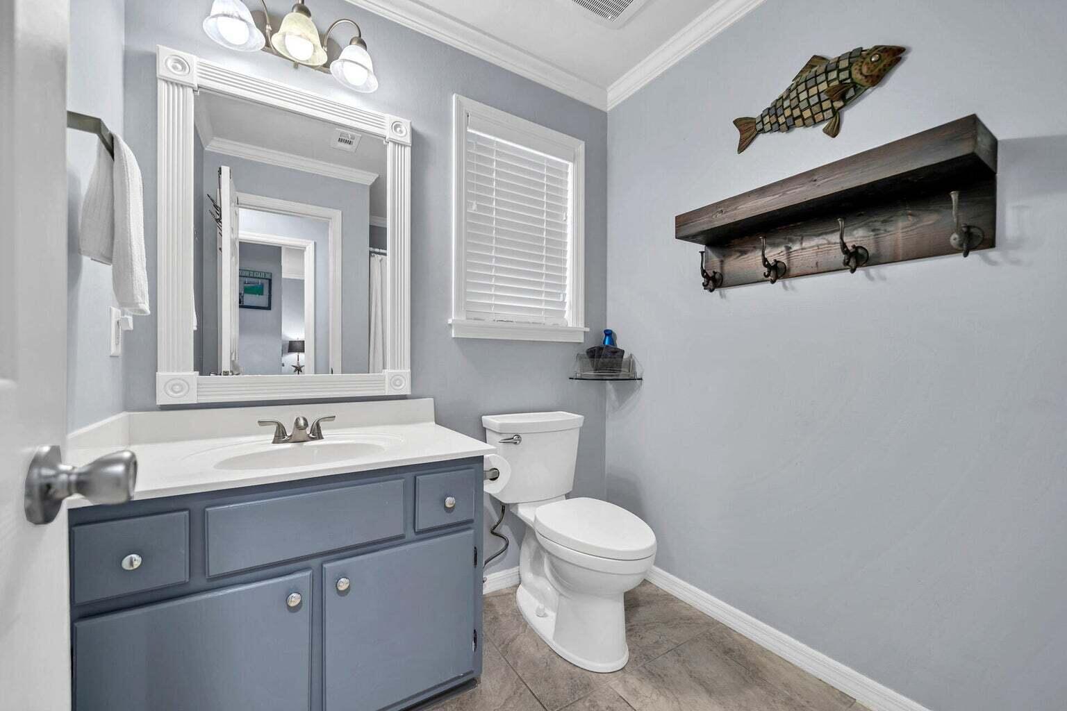 11 Beachside Drive, Unit 1111 Santa Rosa Beach, FL 32459 - Photo 19 of 28 BSV_Guest Bath