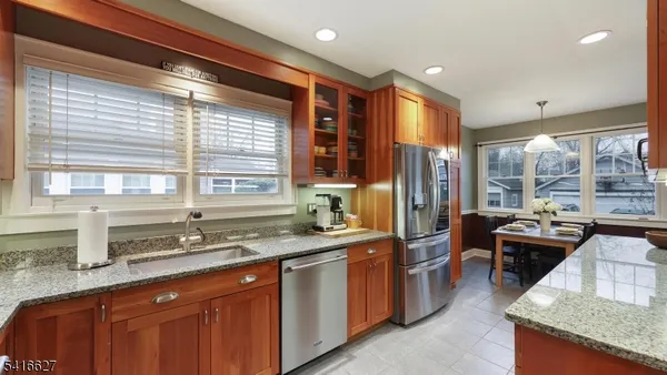 $1,229,000 | 555 Shackamaxon Drive, Westfield, NJ 07090