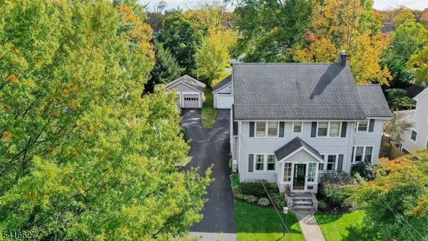 $1,229,000 | 555 Shackamaxon Drive, Westfield, NJ 07090