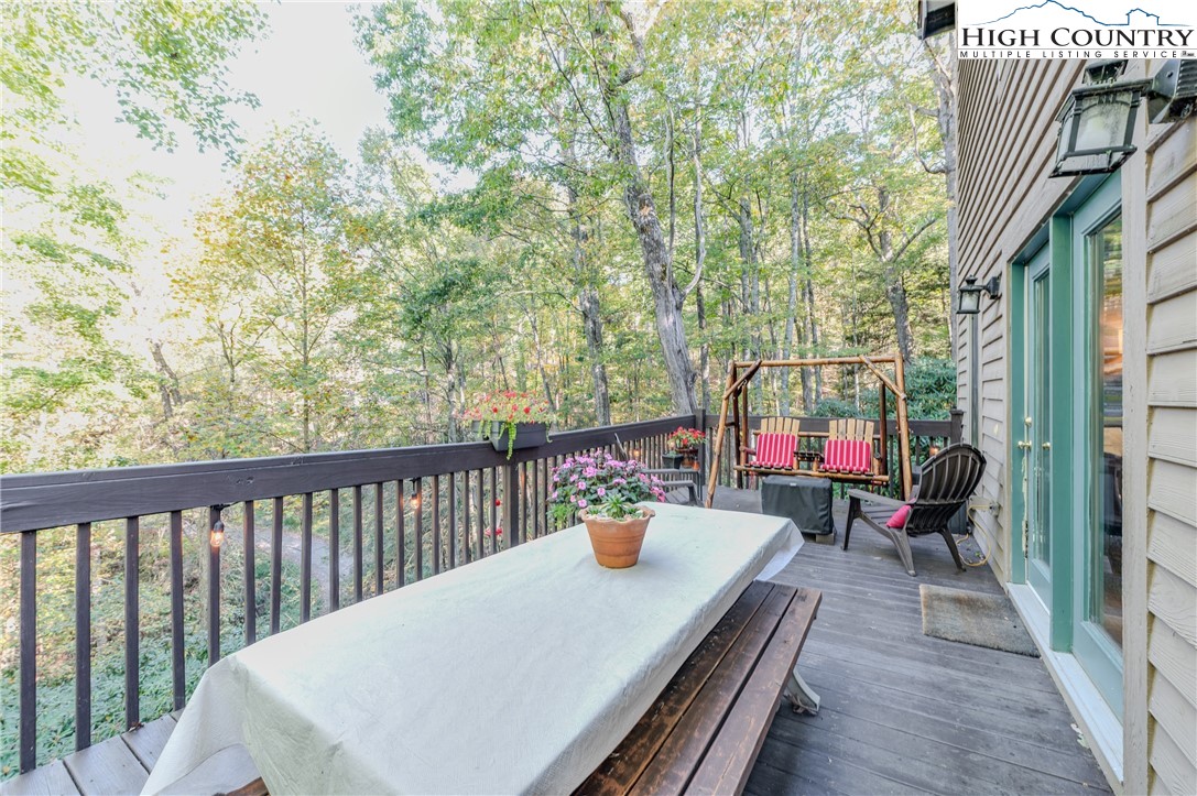 888 Benjamin Drive Boone, NC 28607 - Photo 13 of 38 a view of balcony and deck