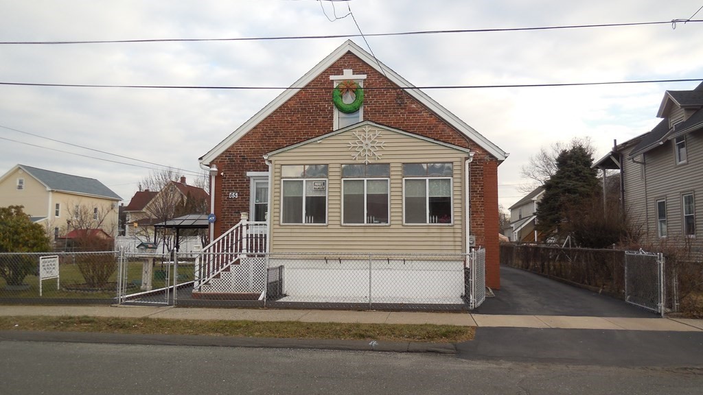 65 Merrick Street West Springfield, MA 01089 - Photo 1 of 17 Gallery Image 1