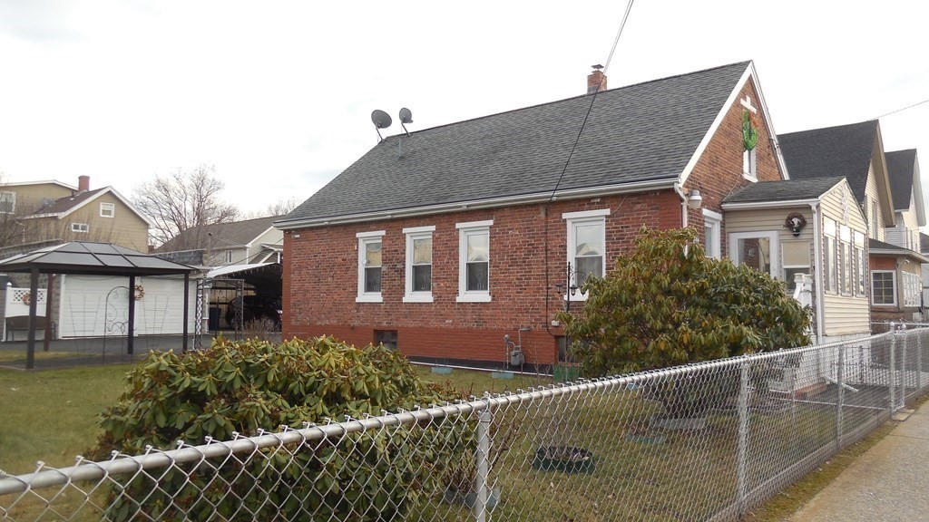 65 Merrick Street West Springfield, MA 01089 - Photo 2 of 17 Gallery Image 2