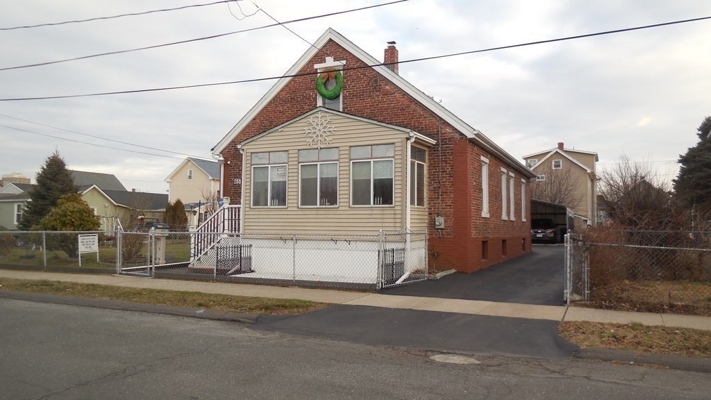 65 Merrick Street West Springfield, MA 01089 - Photo 3 of 17 Gallery Image 3