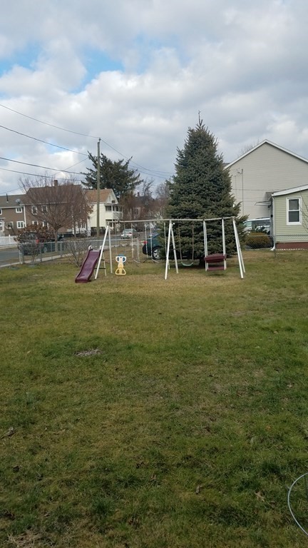 65 Merrick Street West Springfield, MA 01089 - Photo 5 of 17 Gallery Image 5