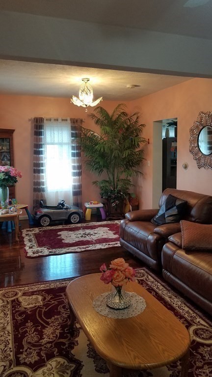 65 Merrick Street West Springfield, MA 01089 - Photo 8 of 17 Gallery Image 8