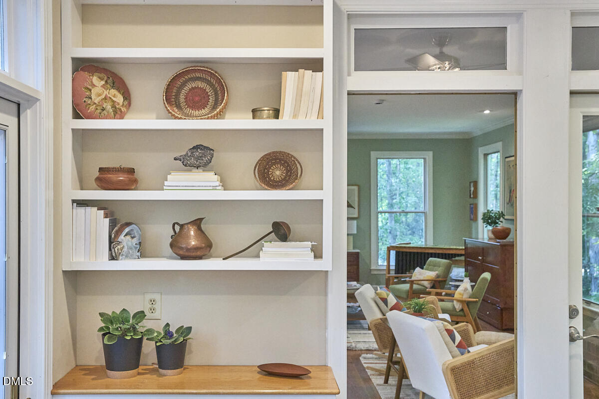 3105 Whitfield Road Chapel Hill, NC 27514 - Photo 19 of 77 Built-in Shelves