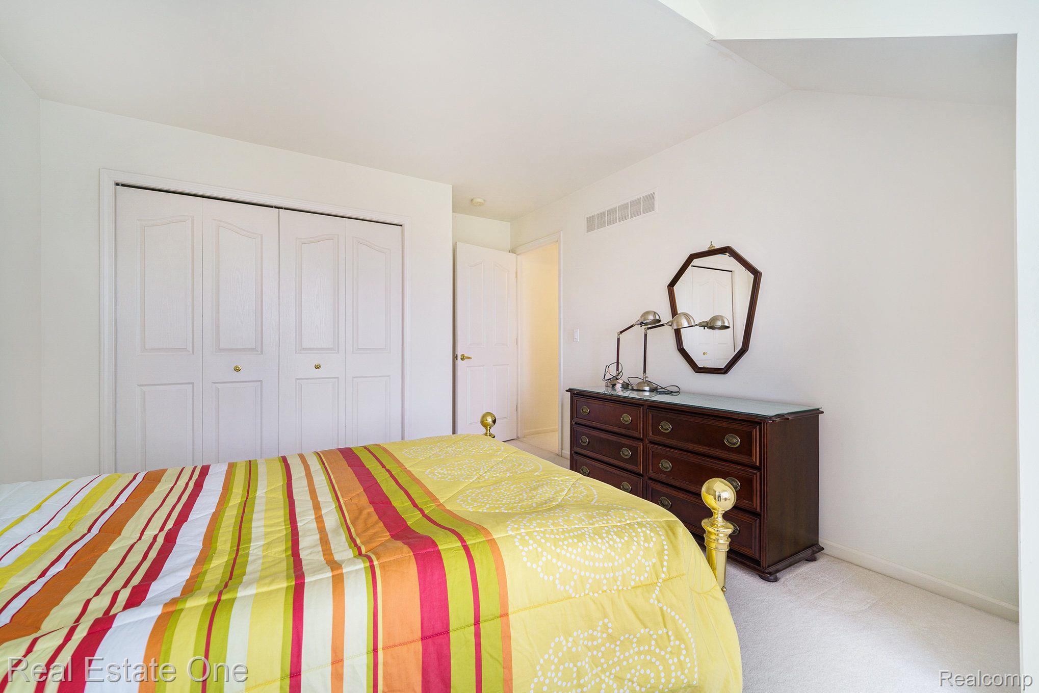 1689 Maple Creek Court Rochester, MI 48306 - Photo 21 of 25 BEDROOM # 3