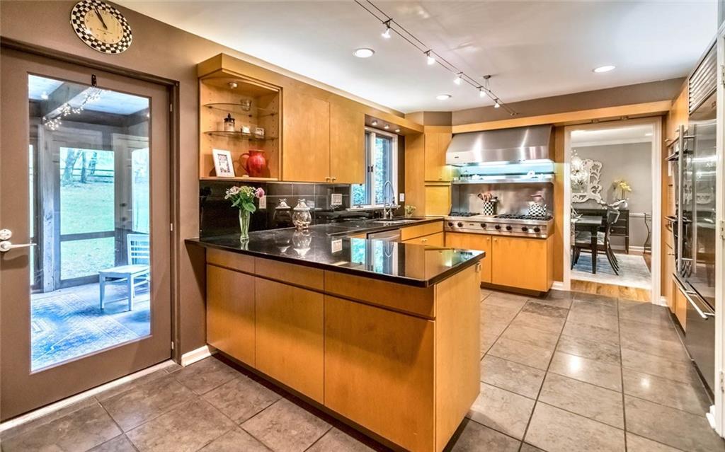 300 Wildberry Road Pittsburgh, PA 15238 - Photo 5 of 25 Kitchen with High End Stainless Appliances