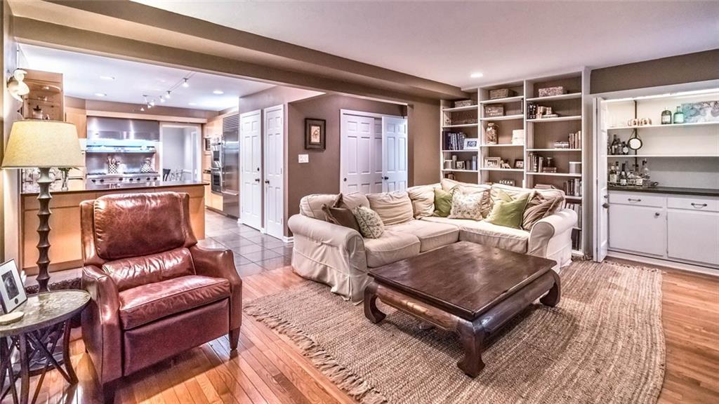 300 Wildberry Road Pittsburgh, PA 15238 - Photo 7 of 25 Open Floor Plan