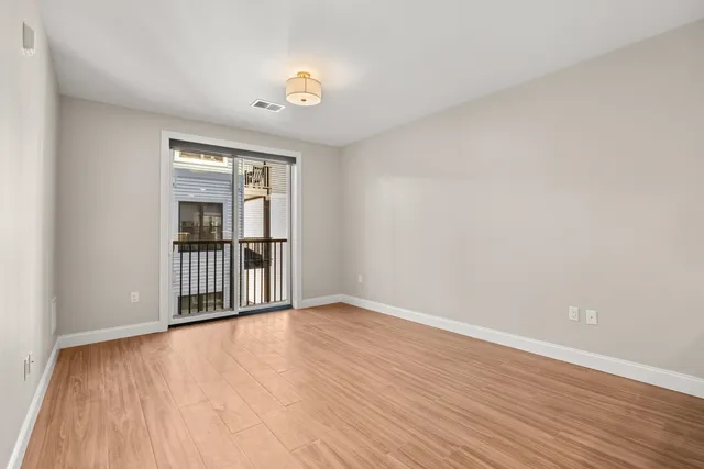 $820,000 | 99 Foundry Place, Unit 301, Portsmouth, NH 03801