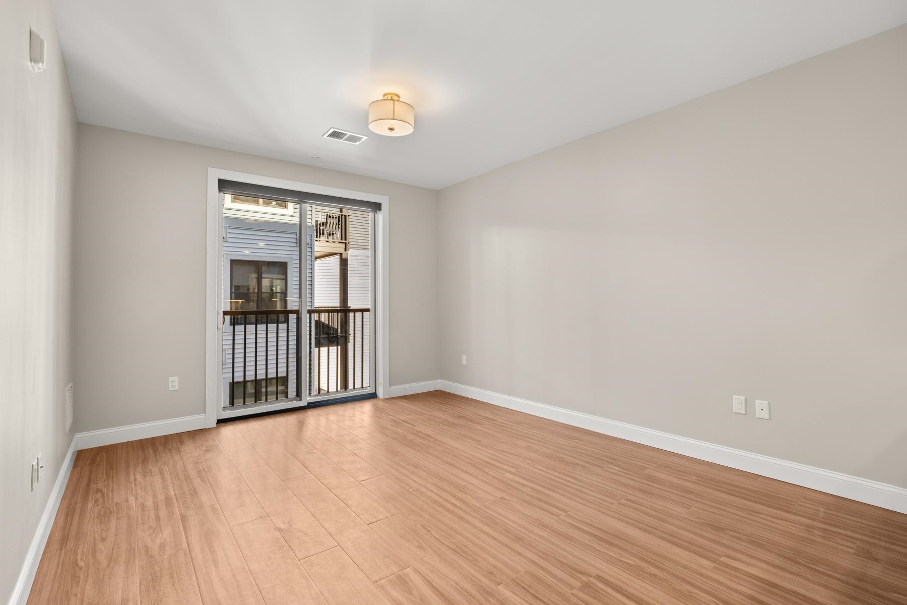 99 Foundry Place, Unit 301 Portsmouth, NH 03801 - Photo 11 of 43