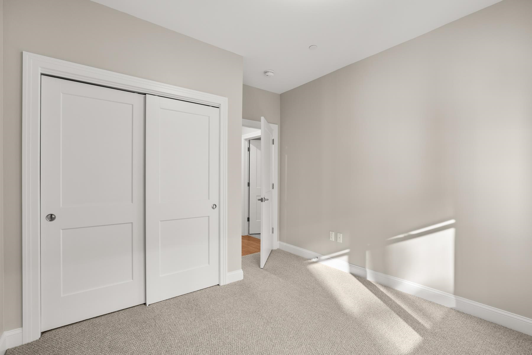 99 Foundry Place, Unit 301 Portsmouth, NH 03801 - Photo 21 of 43