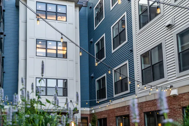 $820,000 | 99 Foundry Place, Unit 301, Portsmouth, NH 03801