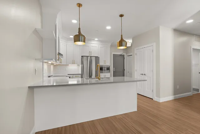 $820,000 | 99 Foundry Place, Unit 301, Portsmouth, NH 03801