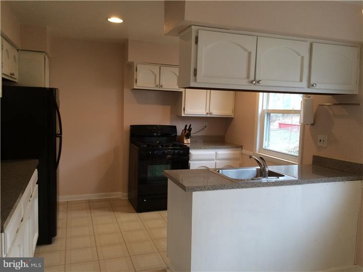 839 West Bells Mill Road Philadelphia, PA 19128 - Photo 5 of 25 Kitchen