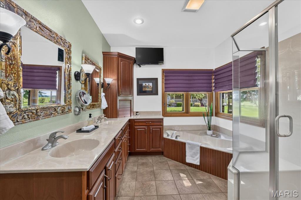 520 Schlueter Germaine Road Belleville, IL 62220 - Photo 39 of 98