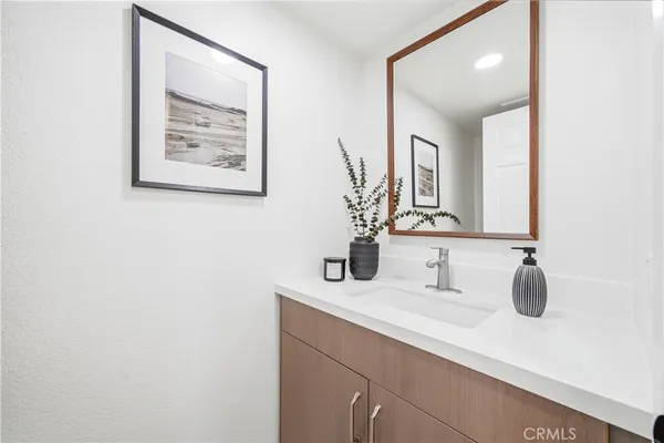 $1,748,000 | 21041 Skylark Drive, Lake Forest, CA 92630