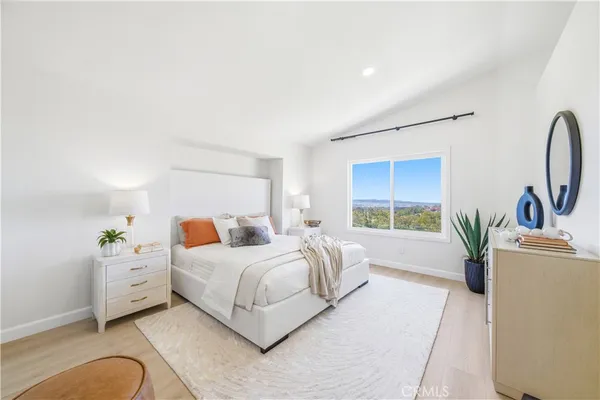$1,748,000 | 21041 Skylark Drive, Lake Forest, CA 92630