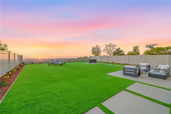 $1,748,000 | 21041 Skylark Drive, Lake Forest, CA 92630