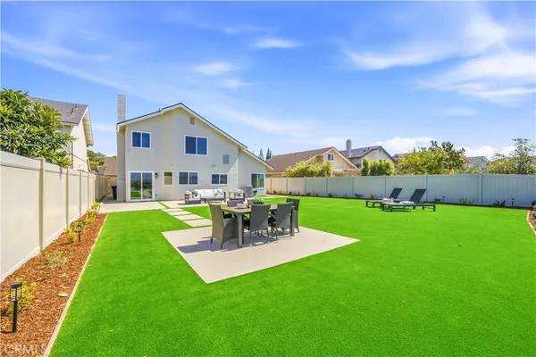 $1,748,000 | 21041 Skylark Drive, Lake Forest, CA 92630
