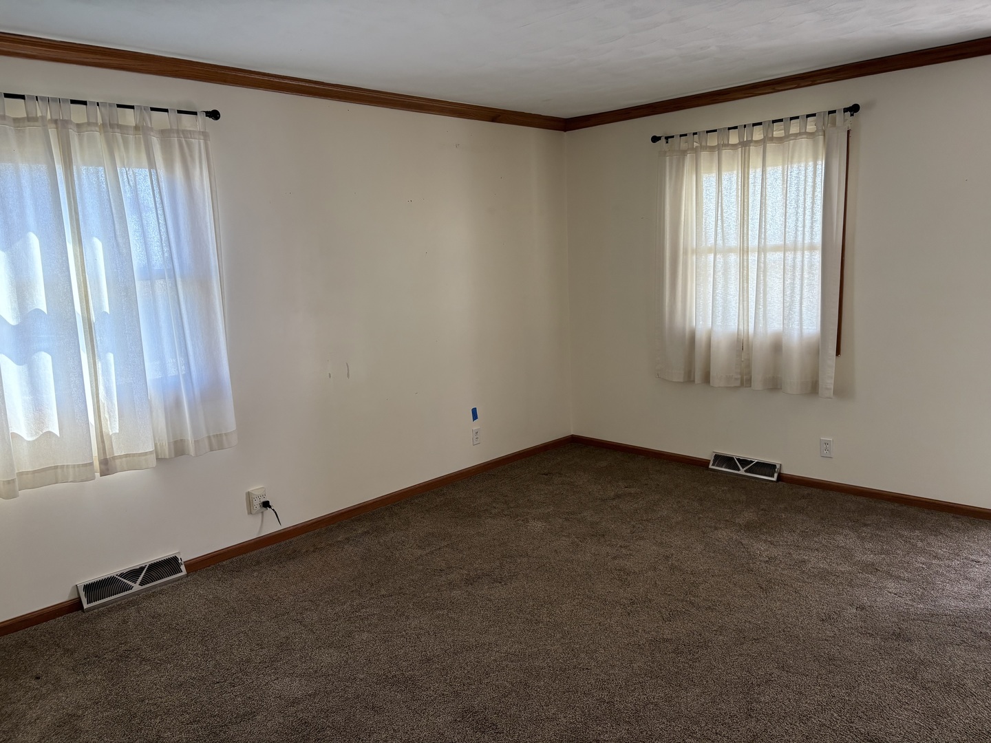305 Scott Avenue Rochelle, IL 61068 - Photo 3 of 25 Gallery Image 3