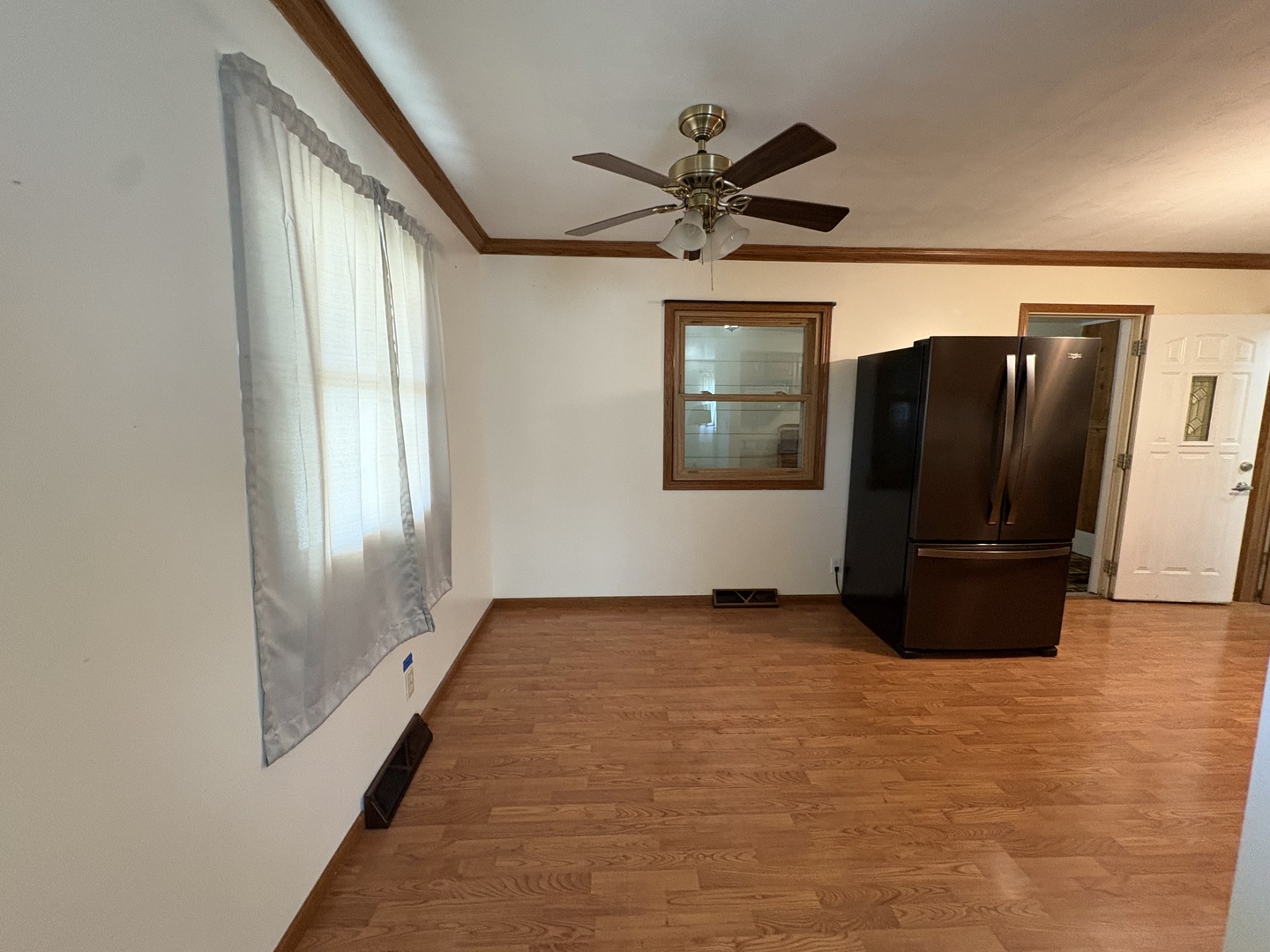 305 Scott Avenue Rochelle, IL 61068 - Photo 4 of 25 Gallery Image 4