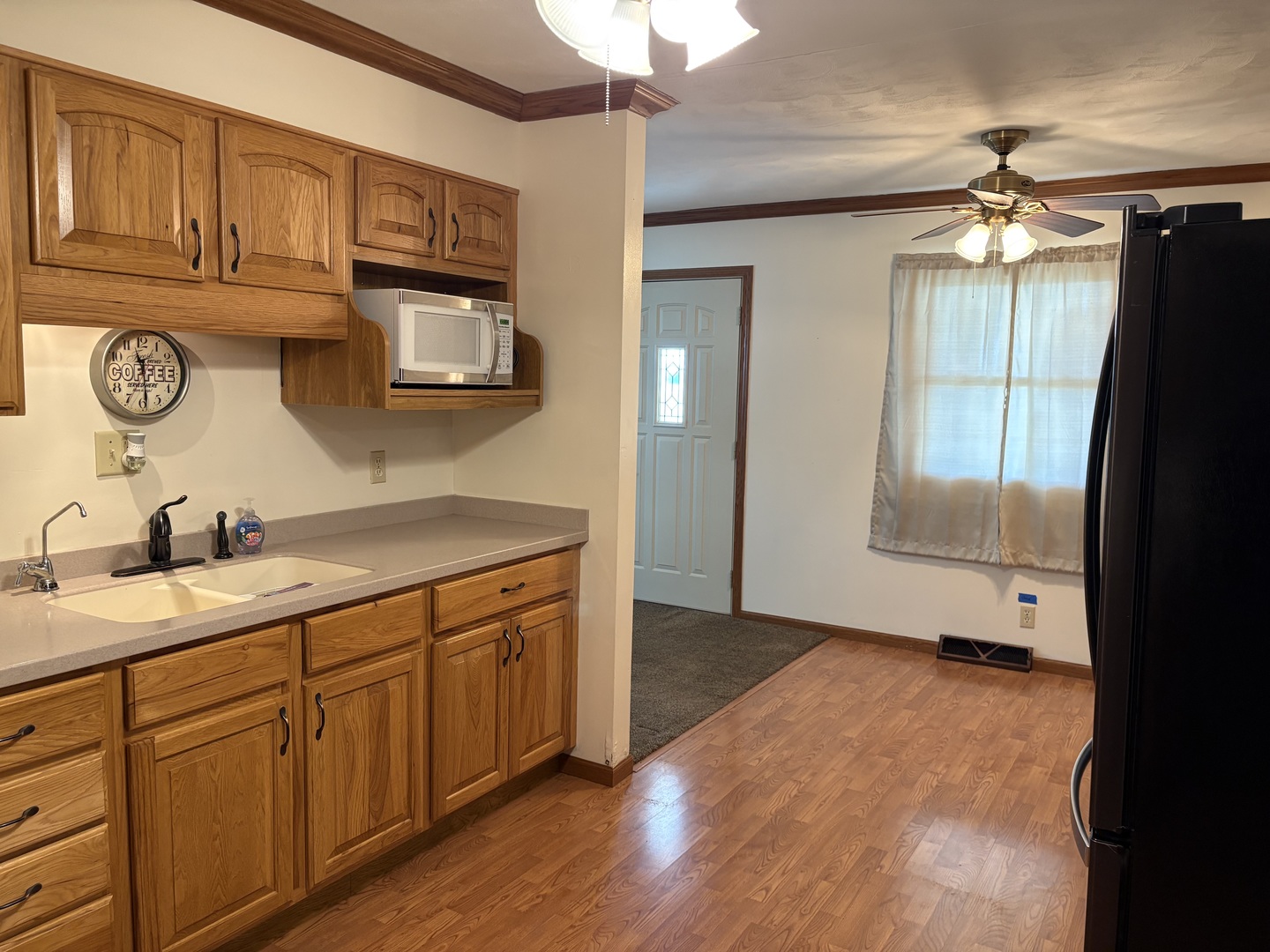 305 Scott Avenue Rochelle, IL 61068 - Photo 8 of 25 Gallery Image 8