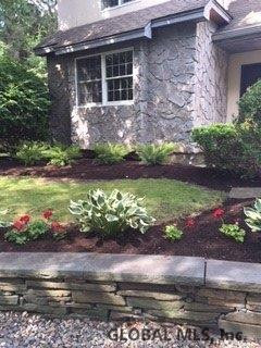 204 Font Grove Road Slingerlands, NY 12159 - Photo 2 of 25 Photo 2