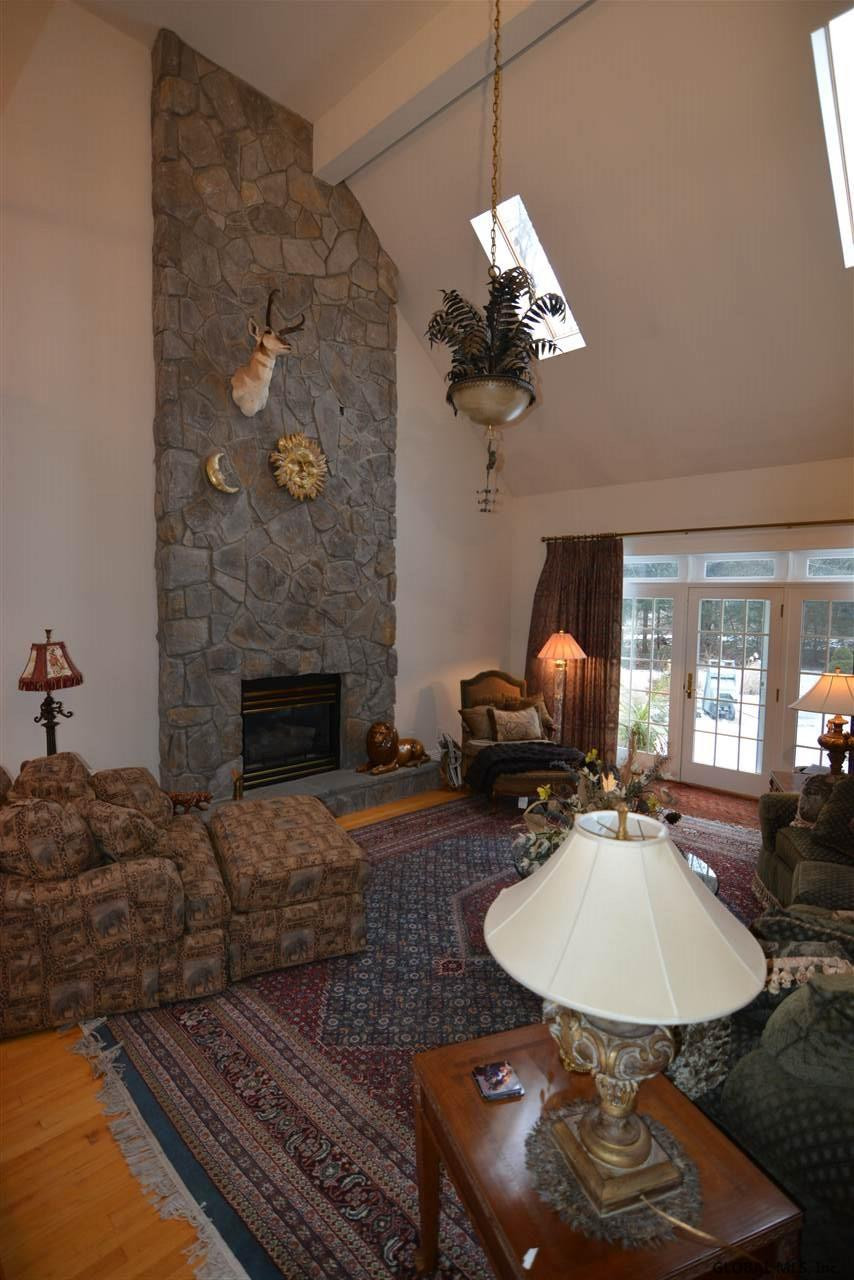 204 Font Grove Road Slingerlands, NY 12159 - Photo 6 of 25 Photo 6