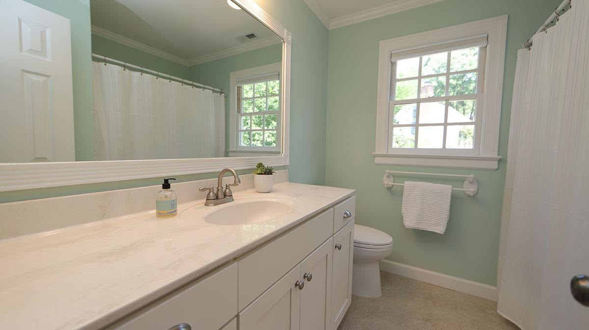 4500 Gwynnebrook Circle Raleigh, NC 27613 - Photo 15 of 24 Guest Bath