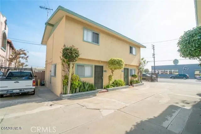 $1,250,000 | 4451 Rosecrans Avenue, Hawthorne, CA 90250