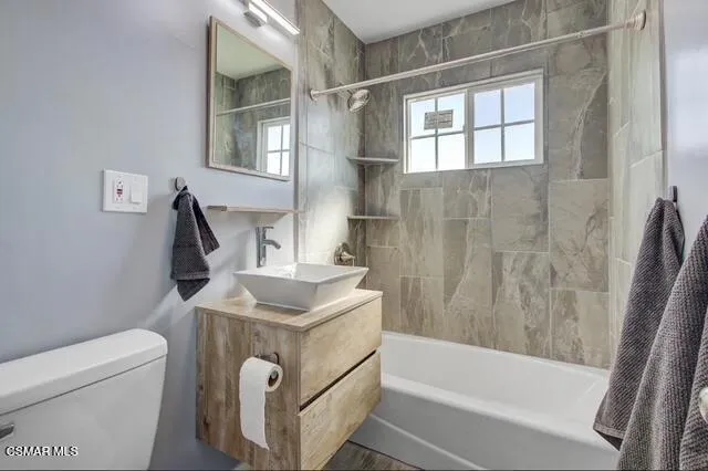 $1,250,000 | 4451 Rosecrans Avenue, Hawthorne, CA 90250