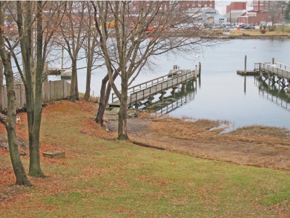 108 Whipple Road Kittery, ME 03904 - Photo 1 of 32 Gallery Image 1