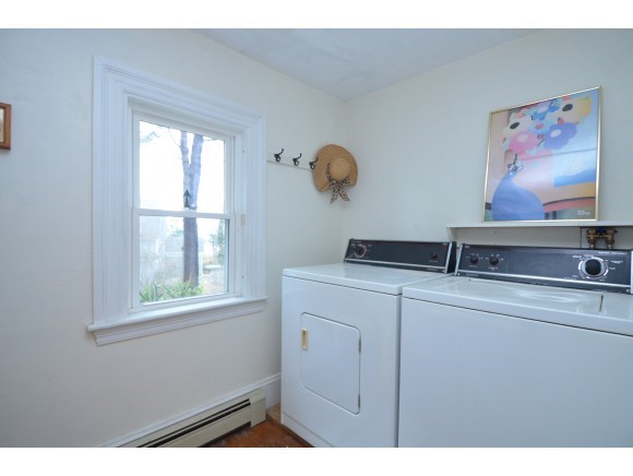 108 Whipple Road Kittery, ME 03904 - Photo 11 of 32 Gallery Image 11