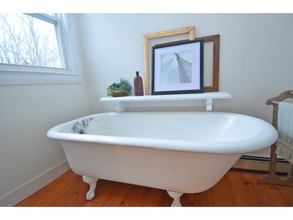 108 Whipple Road Kittery, ME 03904 - Photo 12 of 32 Gallery Image 12