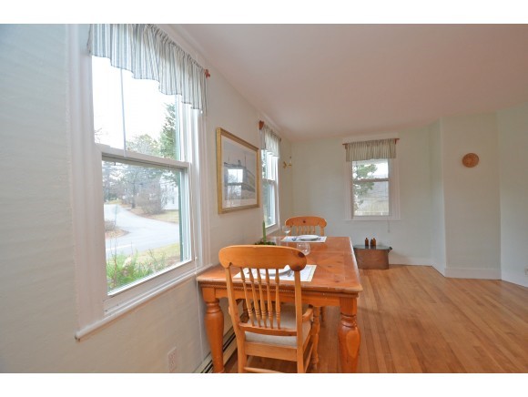 108 Whipple Road Kittery, ME 03904 - Photo 10 of 32 Gallery Image 10