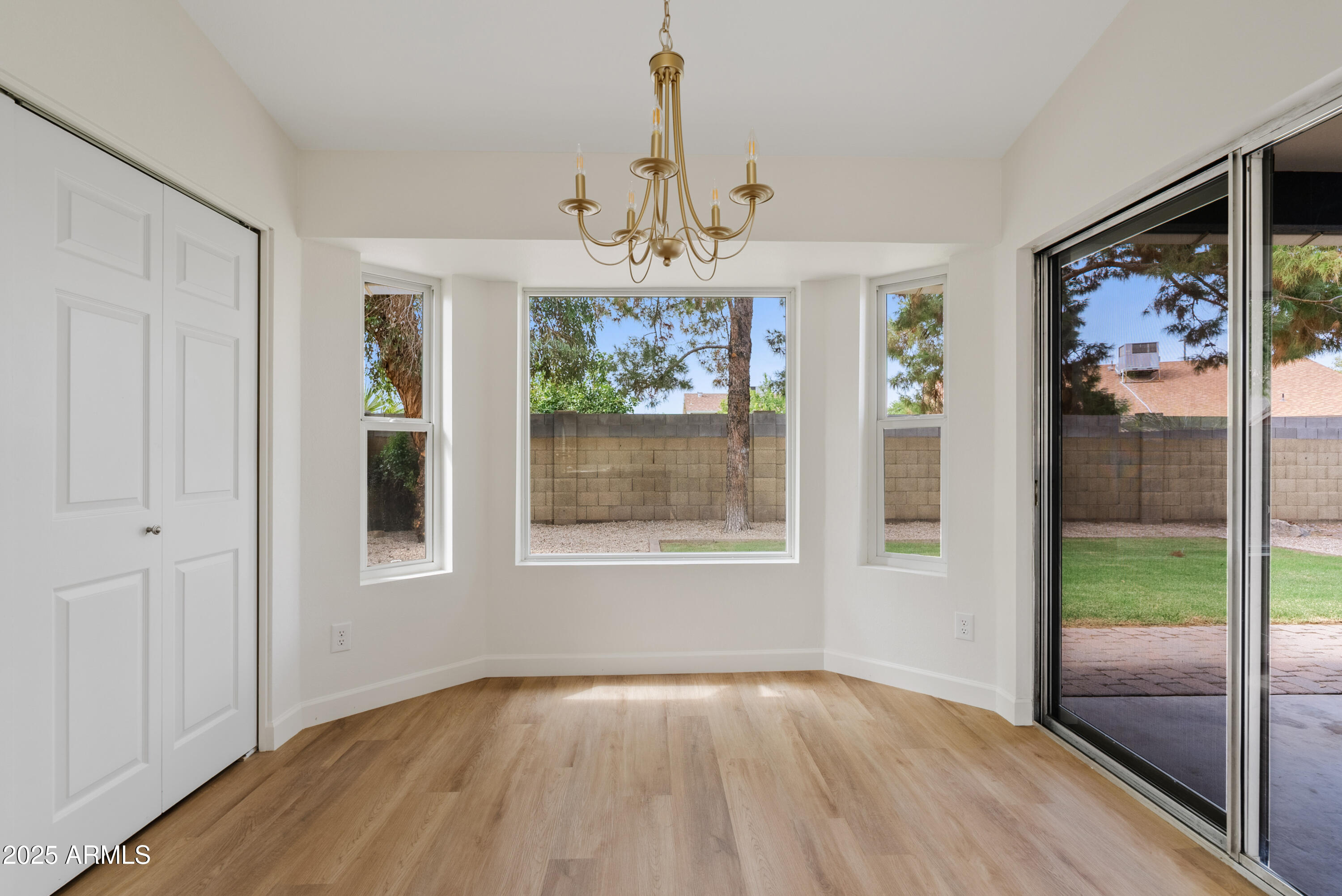 550 East Appaloosa Road Gilbert, AZ 85296 - Photo 16 of 41 a view of an interior of the house