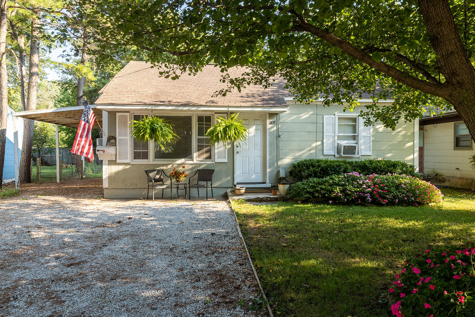 1107 East Cherokee Street Springfield, MO 65807 - Photo 1 of 1 Cherokee Exteriors - JHP1