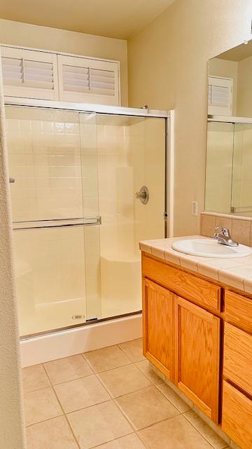 2337 Lonnie Beck Way Stockton, CA 95209 - Photo 12 of 18 Additional View of Primary Bathroom
