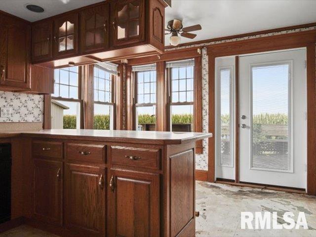 1101 East Queenwood Road Morton, IL 61550 - Photo 8 of 36 Gallery Image 8