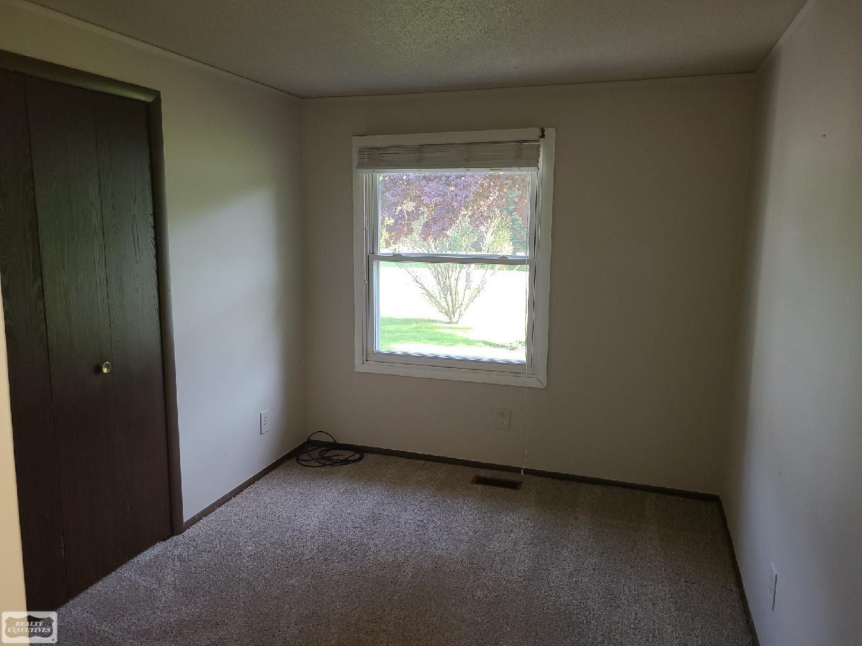 3260 Simpson Road Fort Gratiot, MI 48059 - Photo 18 of 23