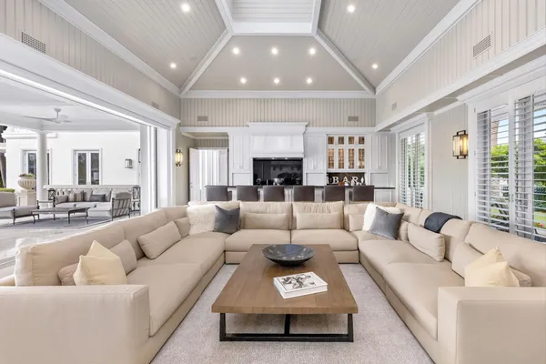 $24,995,000 | 2989 Spanish River Road, Boca Raton, FL 33432