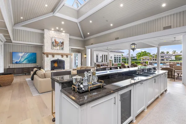 $24,995,000 | 2989 Spanish River Road, Boca Raton, FL 33432