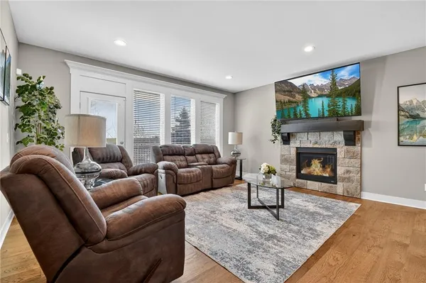 $405,000 | 821 Northeast Lone Hill Drive, Lee's Summit, MO 64064