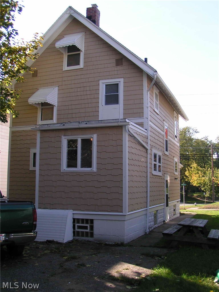439 Butler Avenue Akron, OH 44310 - Photo 2 of 11 Gallery Image 2