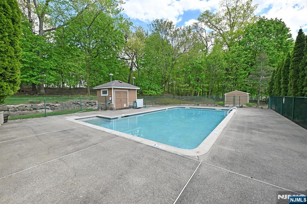 8 Hunter Road North Haledon, NJ 07508 - Photo 31 of 46 Gallery Image 31